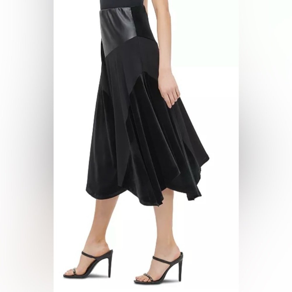 Calvin Klein asymmetrical skirt with faux leather and lush velvet panels - Picture 2 of 3
